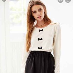 BRAND NEW Never worn Compania Fantastica Bow dress